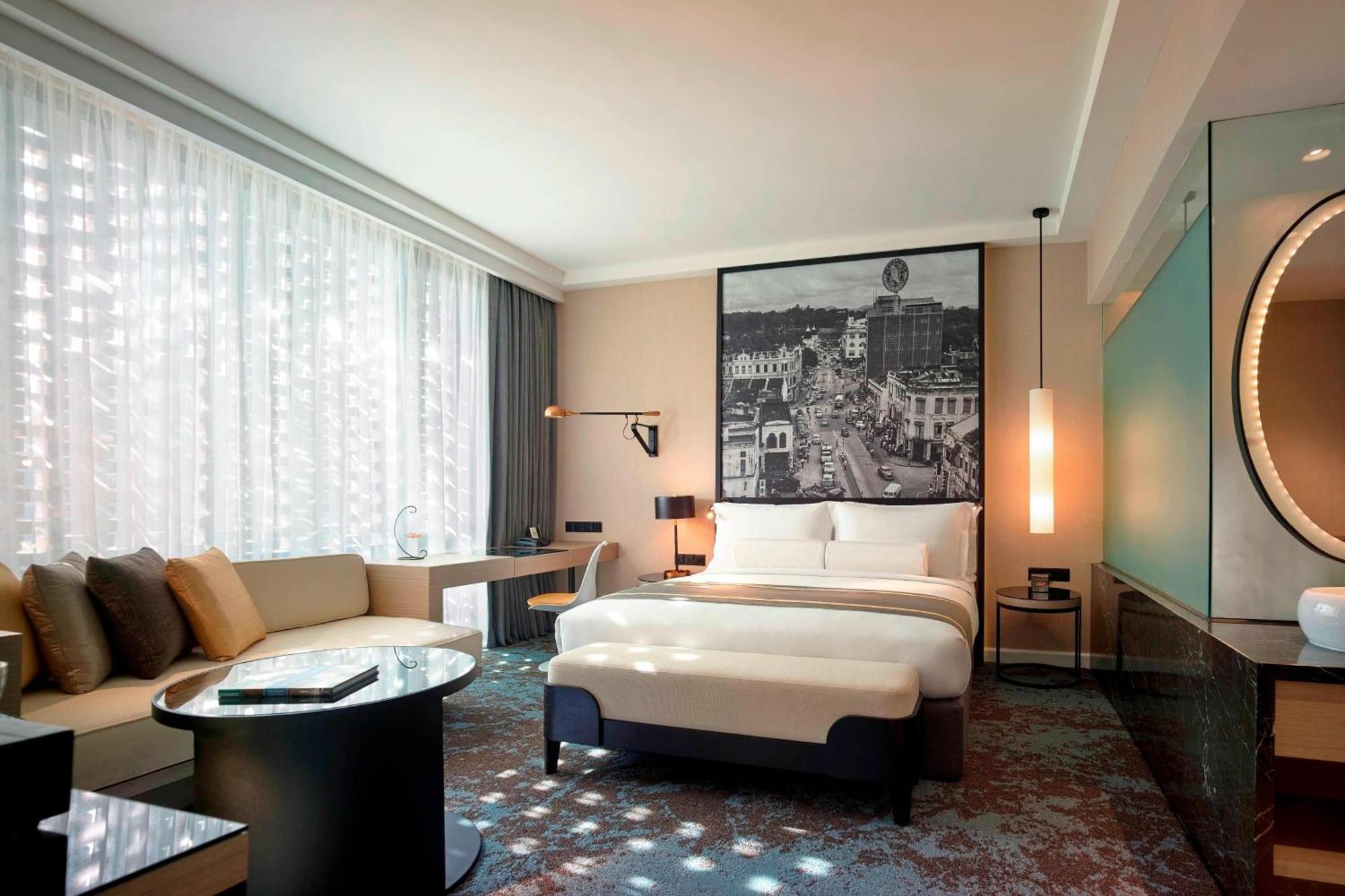 Hotel Stripes Kuala Lumpur, Autograph Collection Ngoại thất bức ảnh Deluxe Room