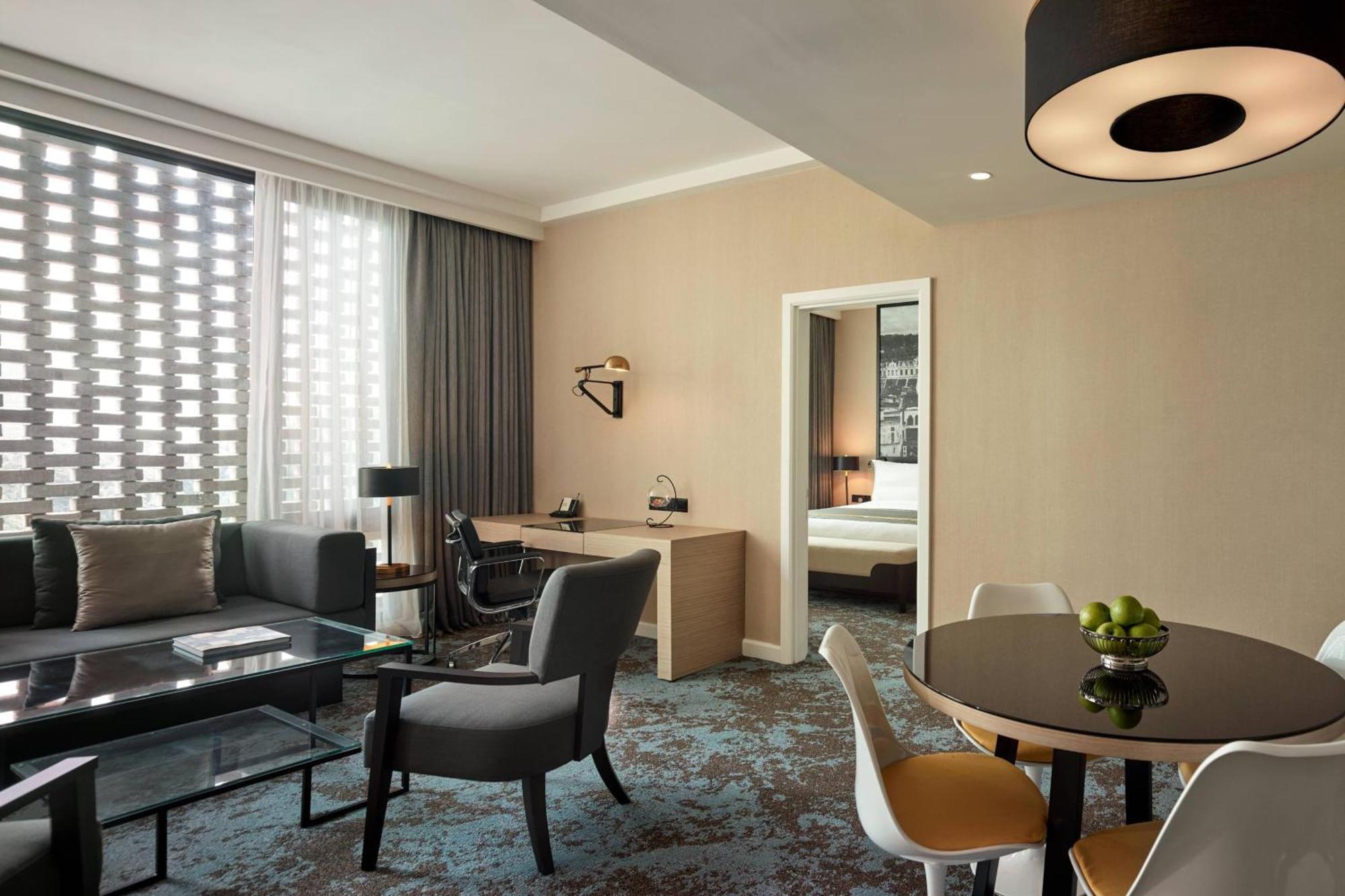 Hotel Stripes Kuala Lumpur, Autograph Collection Ngoại thất bức ảnh Suite