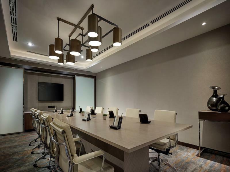 Hotel Stripes Kuala Lumpur, Autograph Collection Ngoại thất bức ảnh Boardroom at the Westin Mumbai International Airport