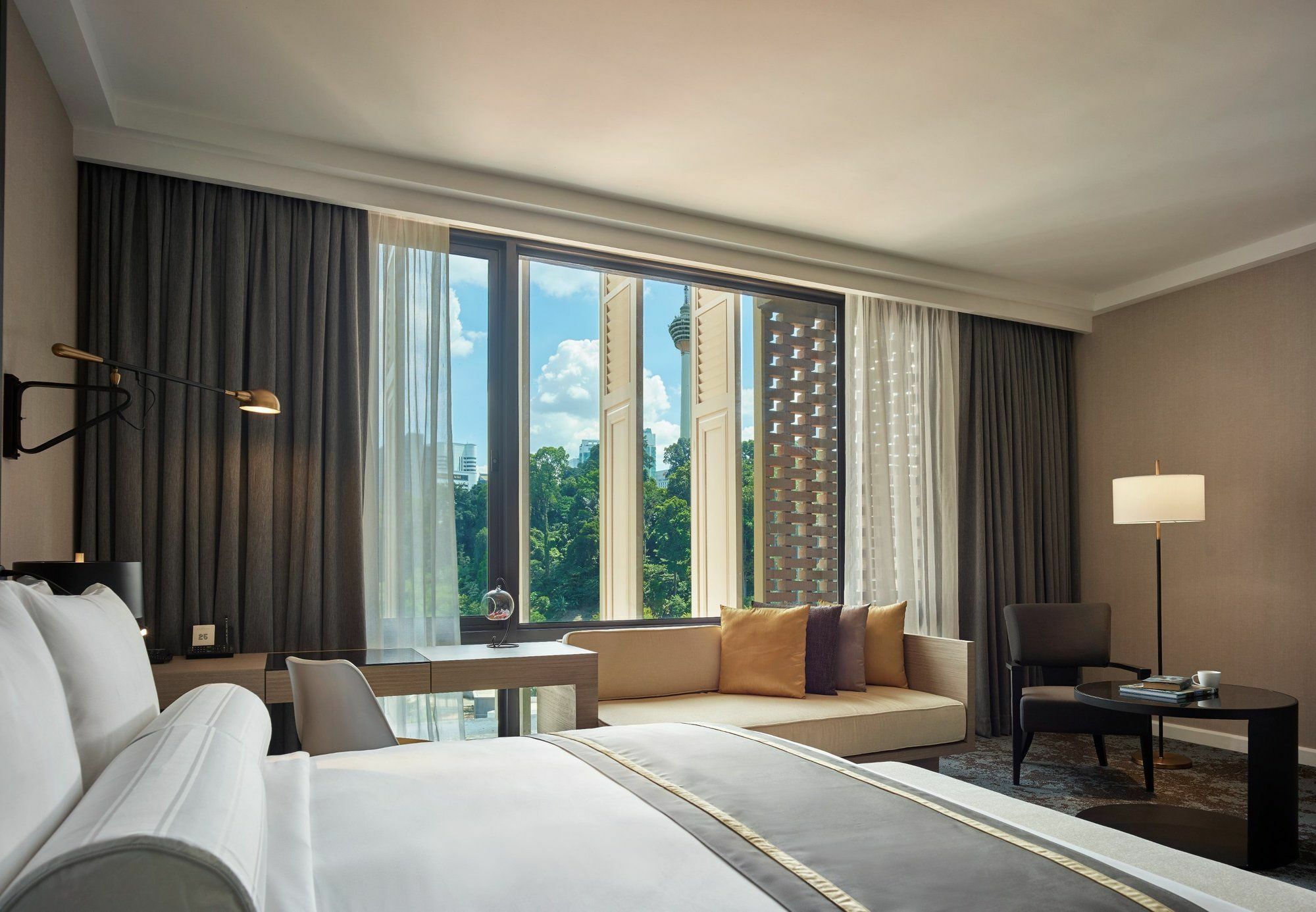 Hotel Stripes Kuala Lumpur, Autograph Collection Ngoại thất bức ảnh Deluxe Room