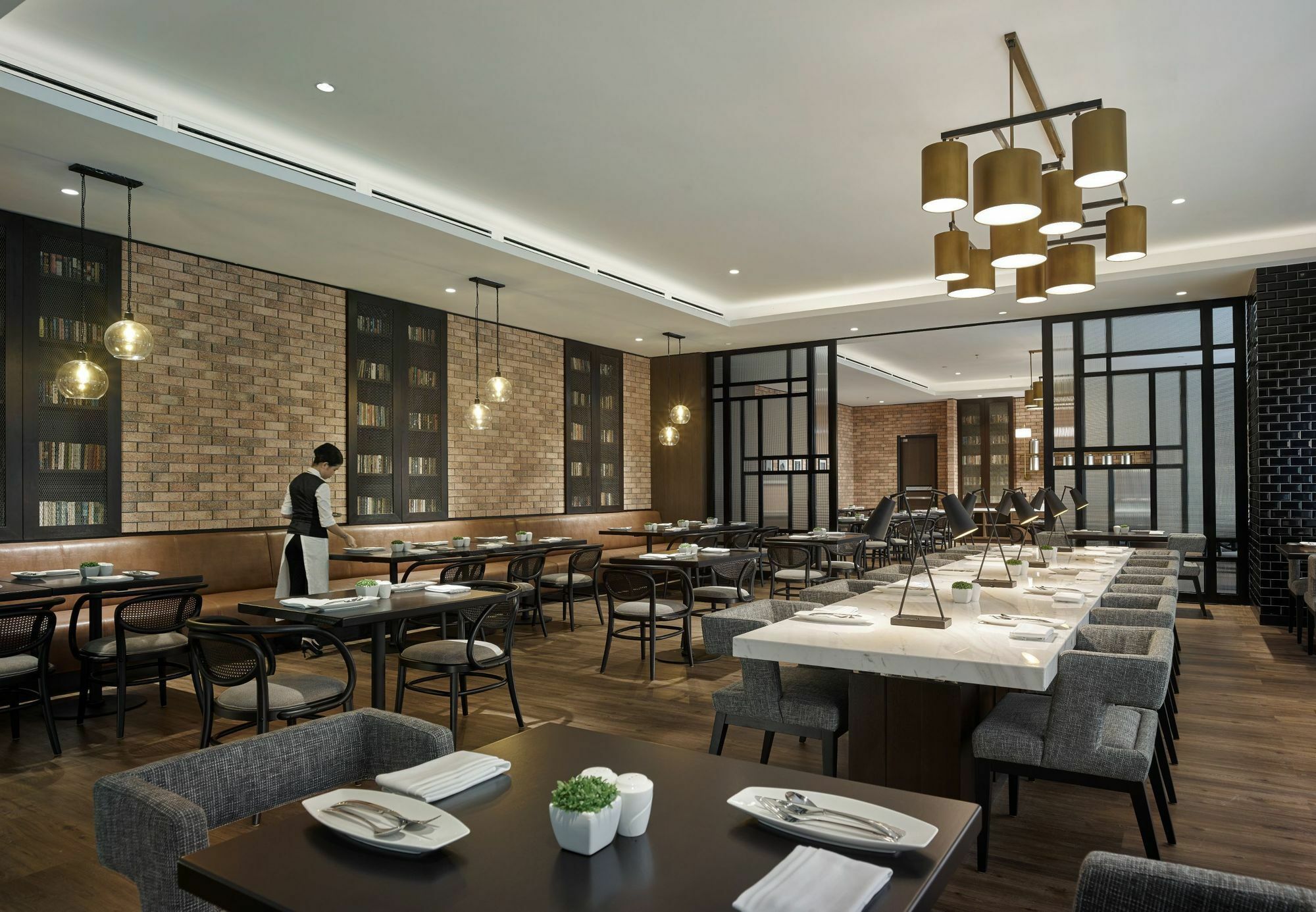 Hotel Stripes Kuala Lumpur, Autograph Collection Ngoại thất bức ảnh The restaurant's interior